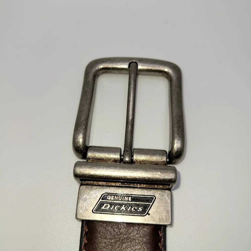 Genuine Dickies Size 44 Brown Leather Belt